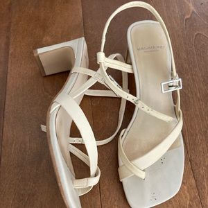 Vagabond sandals white 6.5
